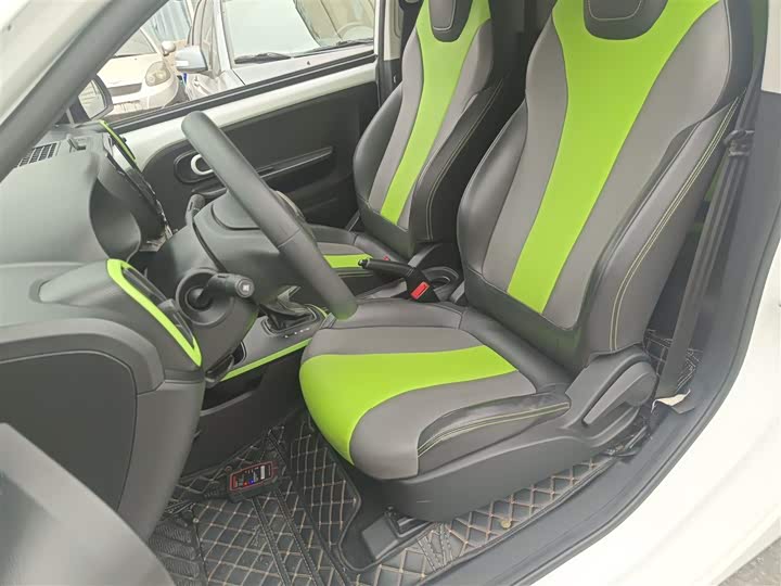 Фото 15 - Roewe Clever