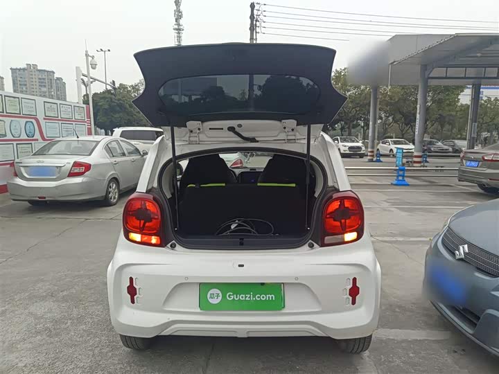 Фото 19 - Roewe Clever