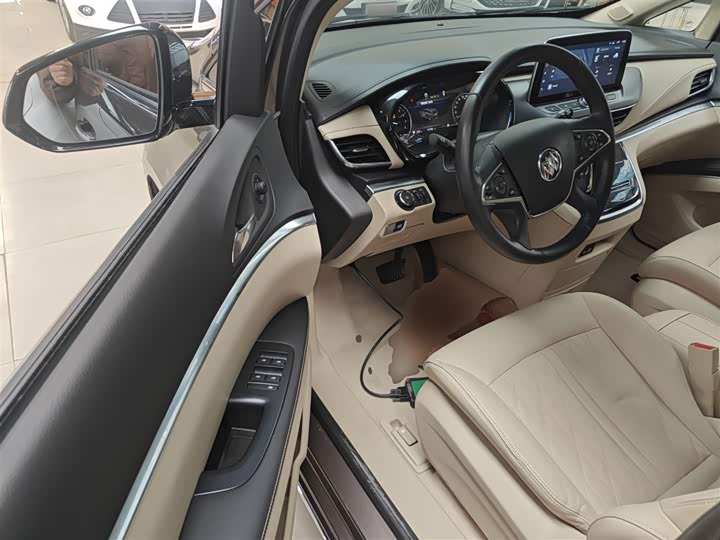 Фото 13 - Buick GL8 ES