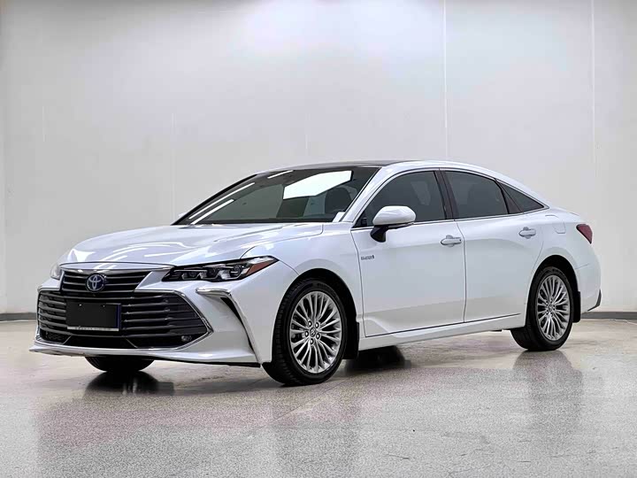 Фото 1 - Toyota Avalon