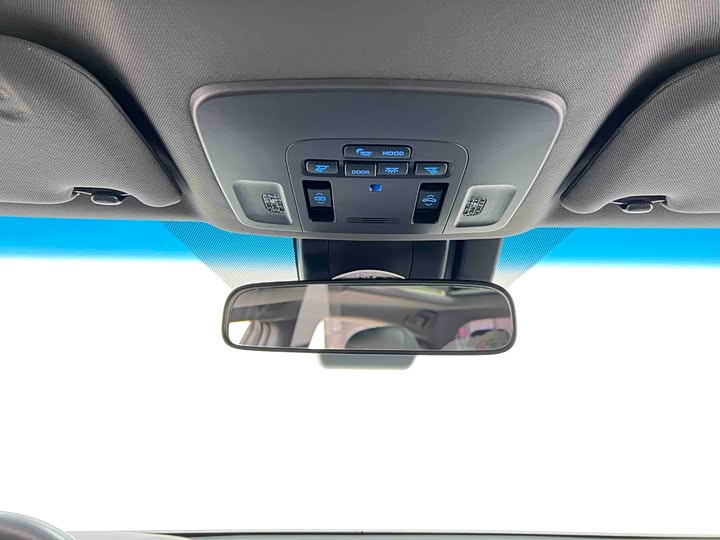 Фото 27 - Toyota Avalon