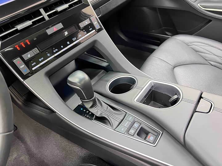 Фото 29 - Toyota Avalon