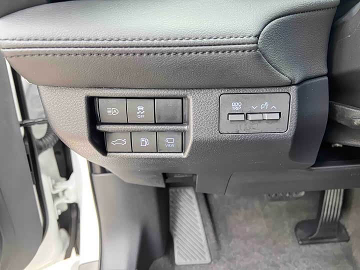 Фото 31 - Toyota Avalon