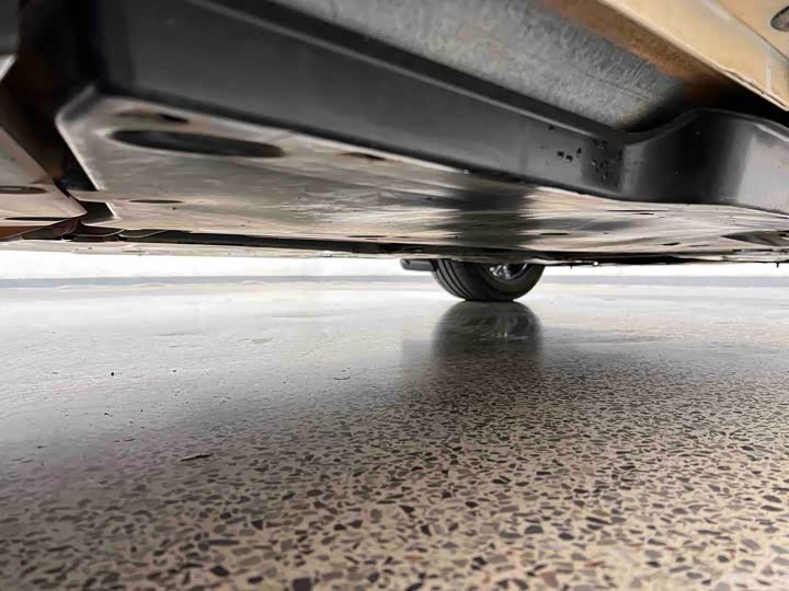 Фото 36 - Toyota Avalon