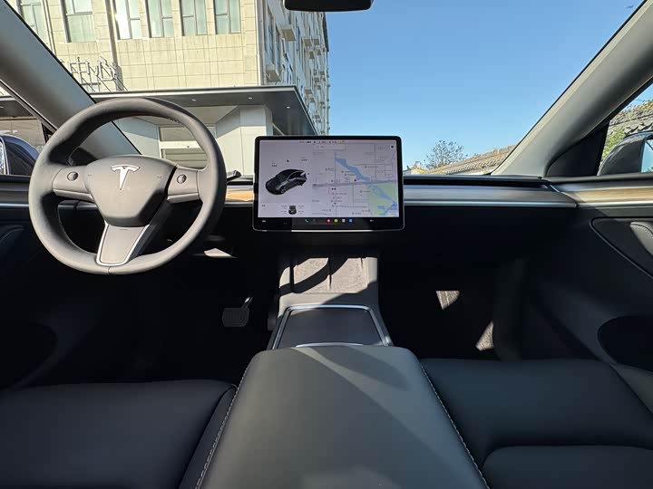 Фото 9 - Tesla Model Y