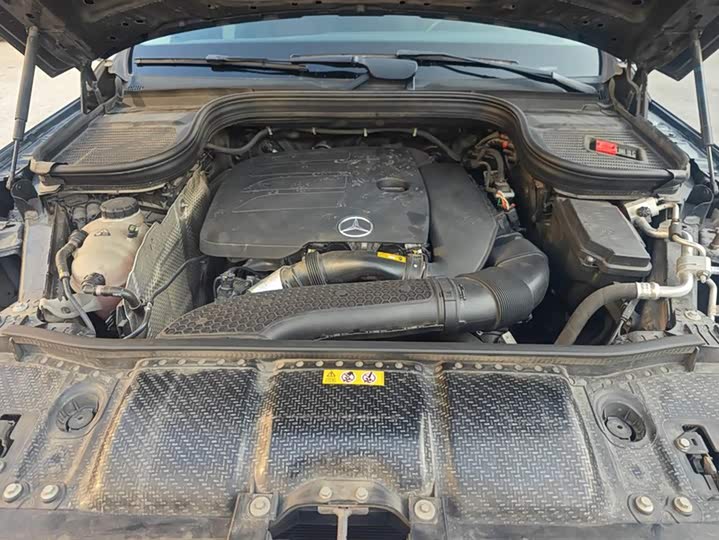 Фото 10 - Mercedes-Benz GLE-Class