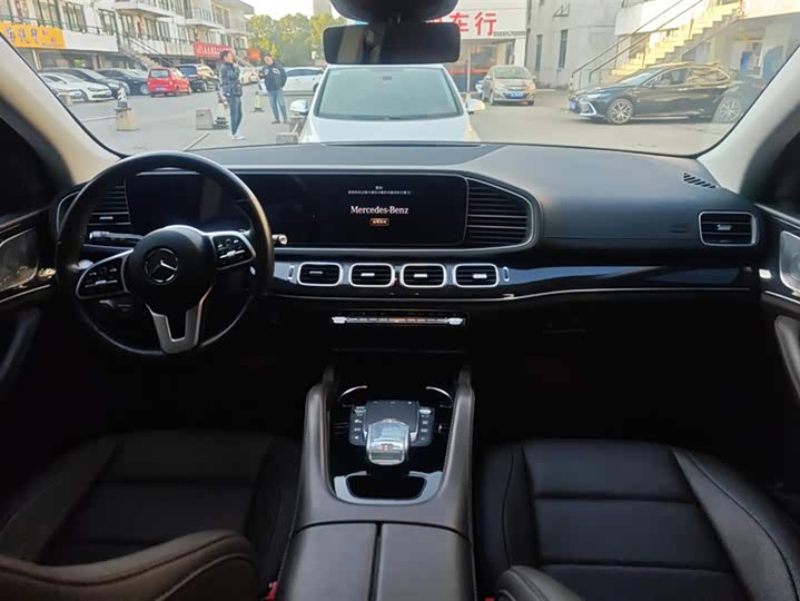Фото 12 - Mercedes-Benz GLE-Class