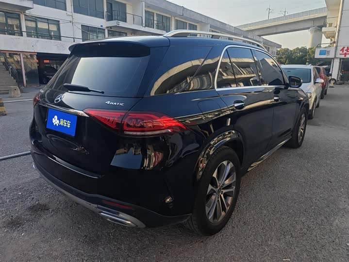 Фото 3 - Mercedes-Benz GLE-Class