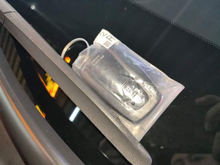 Фото 9 - Toyota RAV4