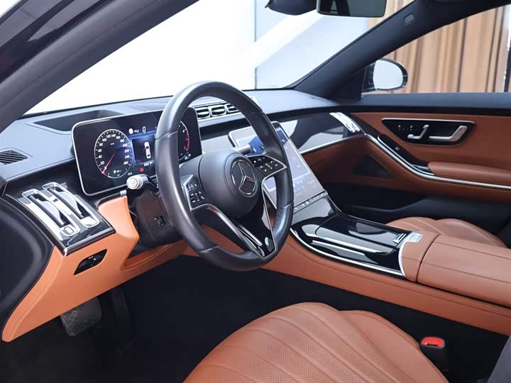 Фото 11 - Mercedes-Benz S-Class