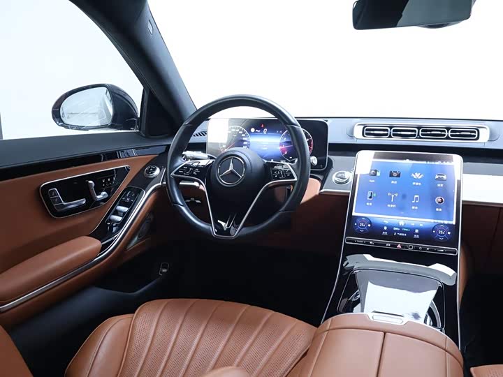 Фото 14 - Mercedes-Benz S-Class