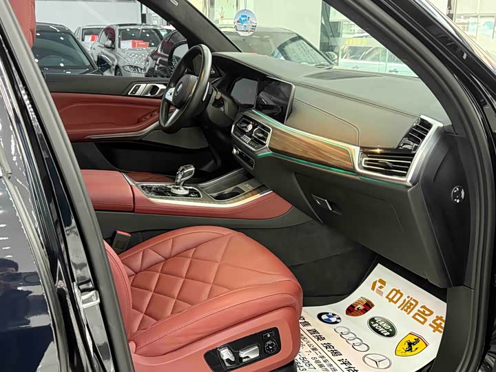 Фото 15 - BMW X5