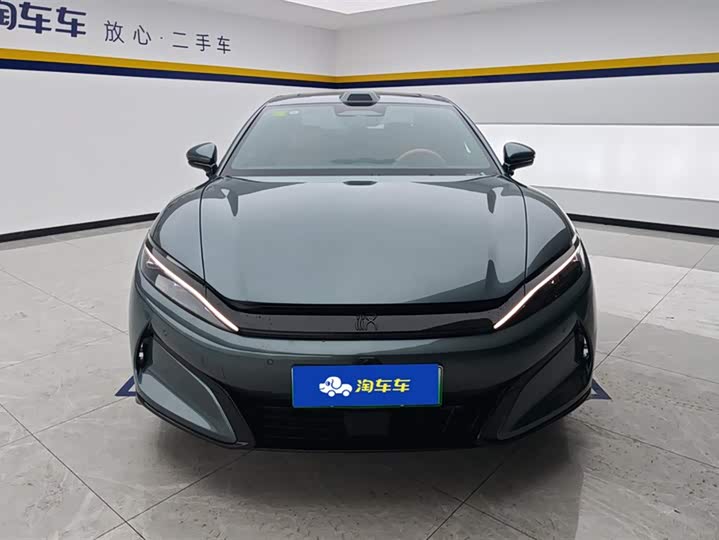 Фото 2 - BYD Han L