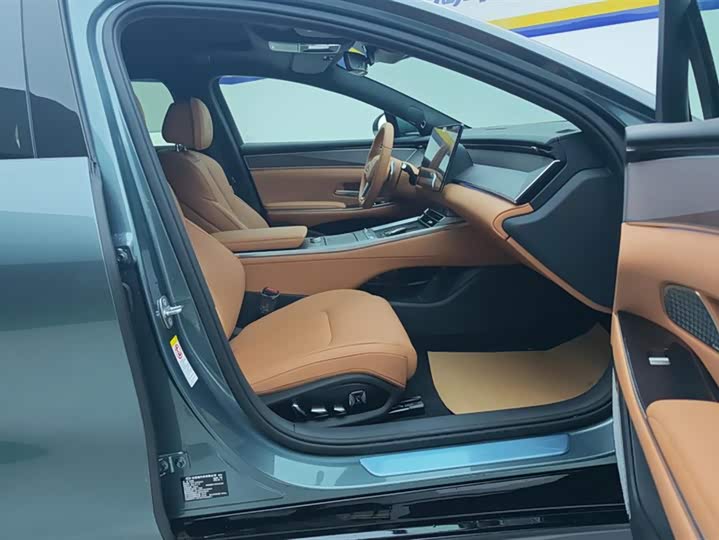 Фото 8 - BYD Han L