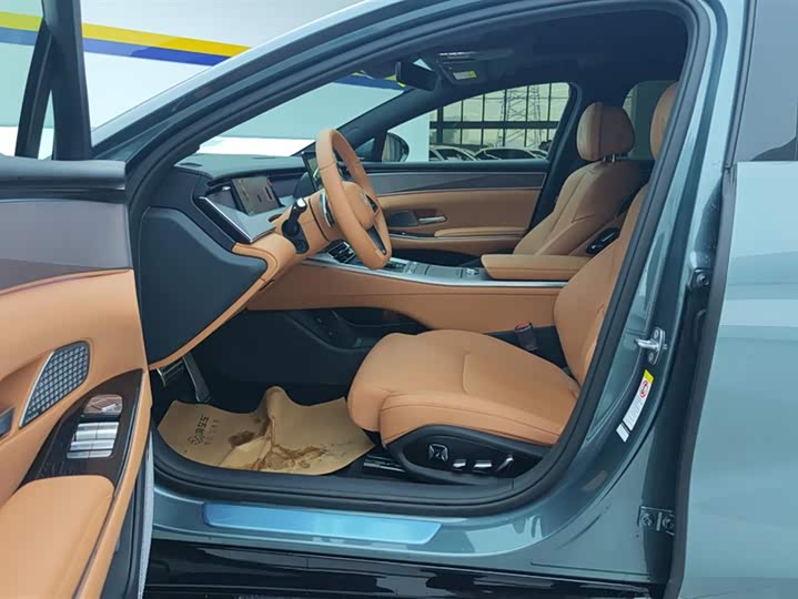 Фото 9 - BYD Han L