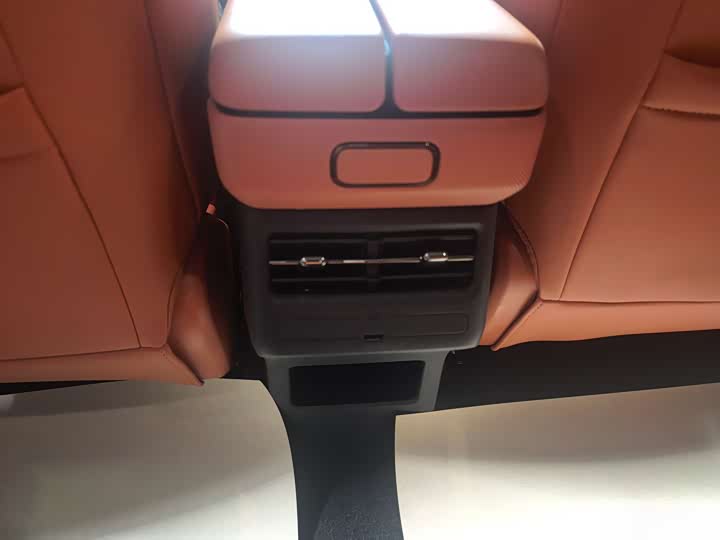 Фото 11 - Toyota bZ3X