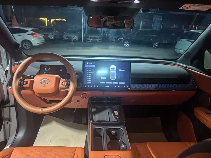 Фото 5 - Toyota bZ3X