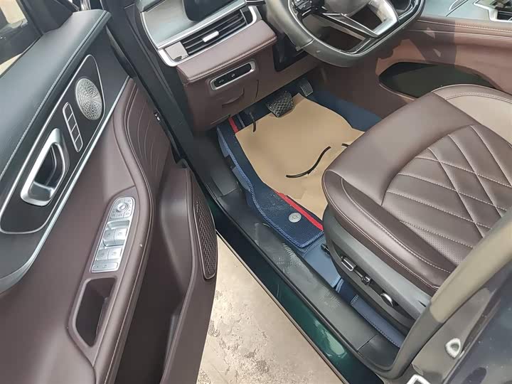 Фото 16 - Chery Tiggo 8 Pro