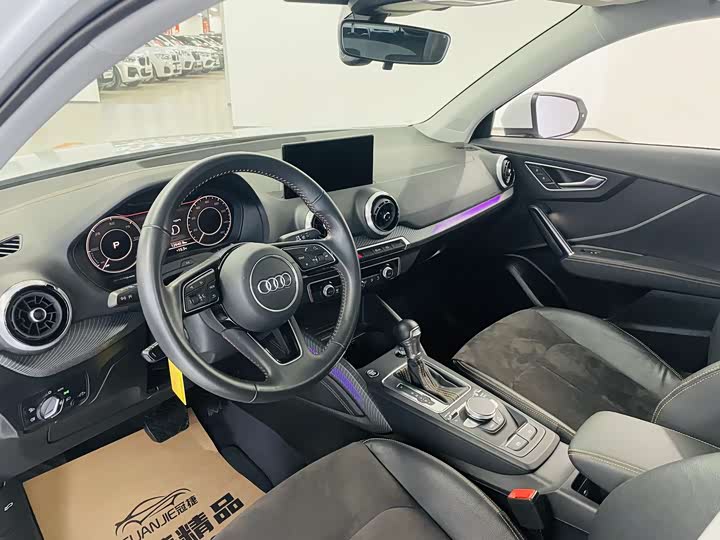 Фото 4 - Audi Q2L e-tron