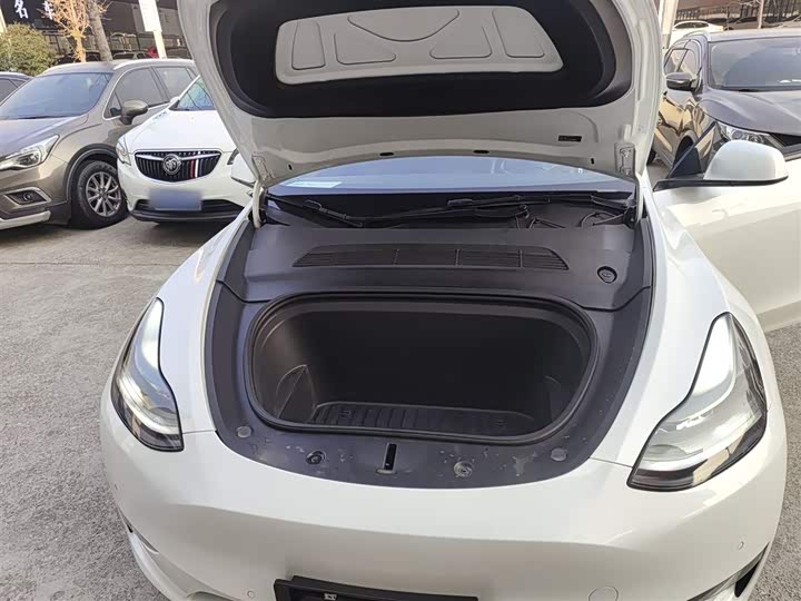 Фото 20 - Tesla Model Y