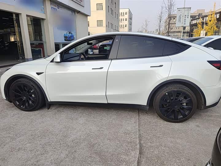 Фото 5 - Tesla Model Y