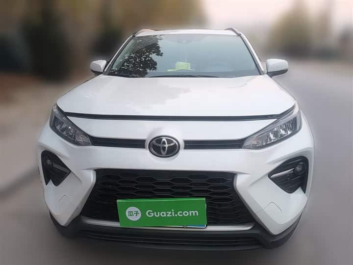 Фото 24 - Toyota Wildlander