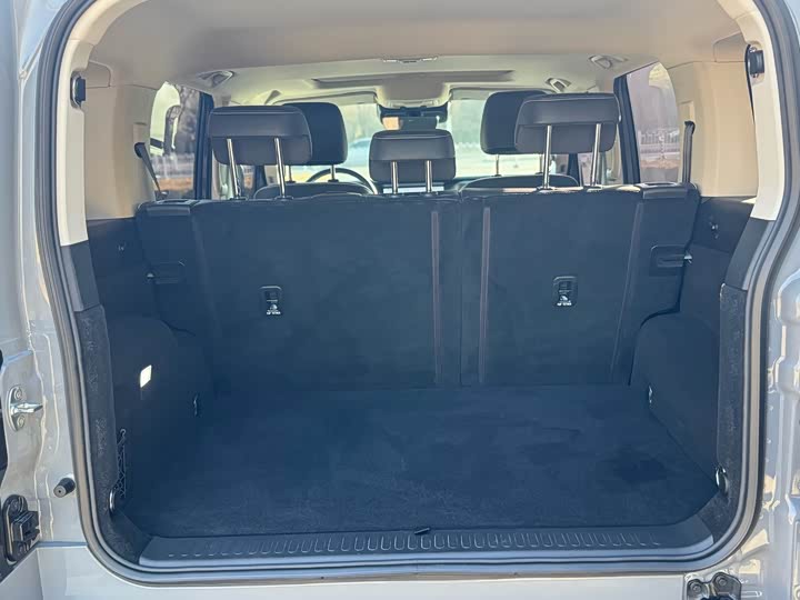 Фото 13 - Tank 300