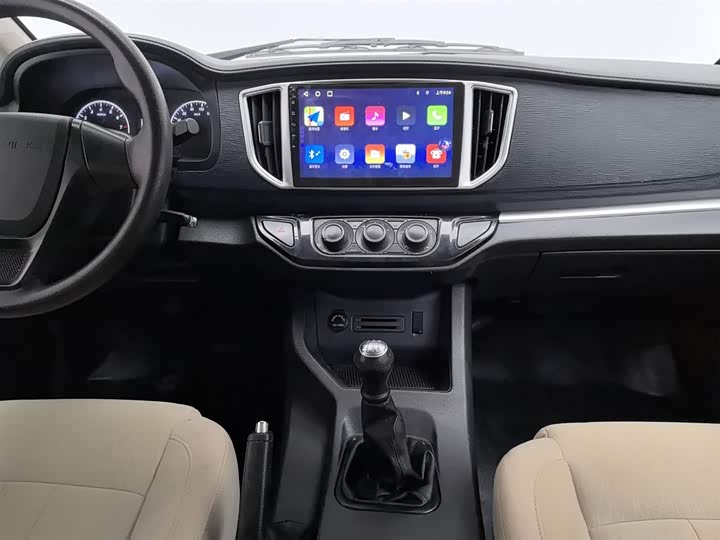 Фото 12 - Dongfeng Forthing Lingzhi M5