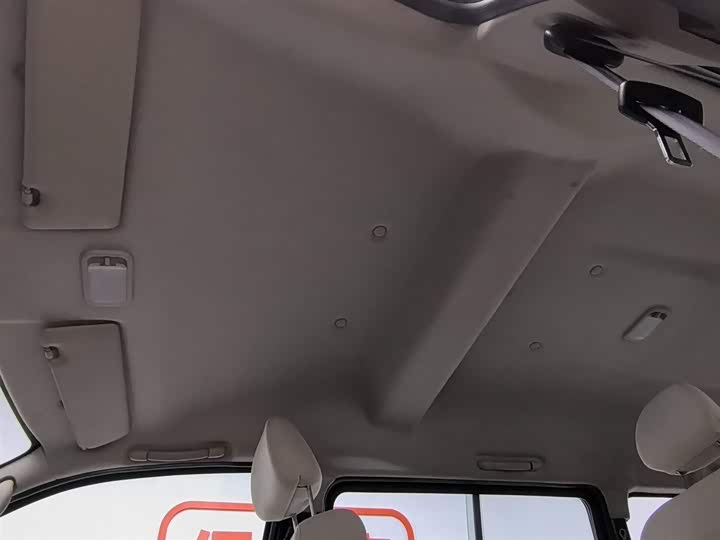 Фото 14 - Dongfeng Forthing Lingzhi M5