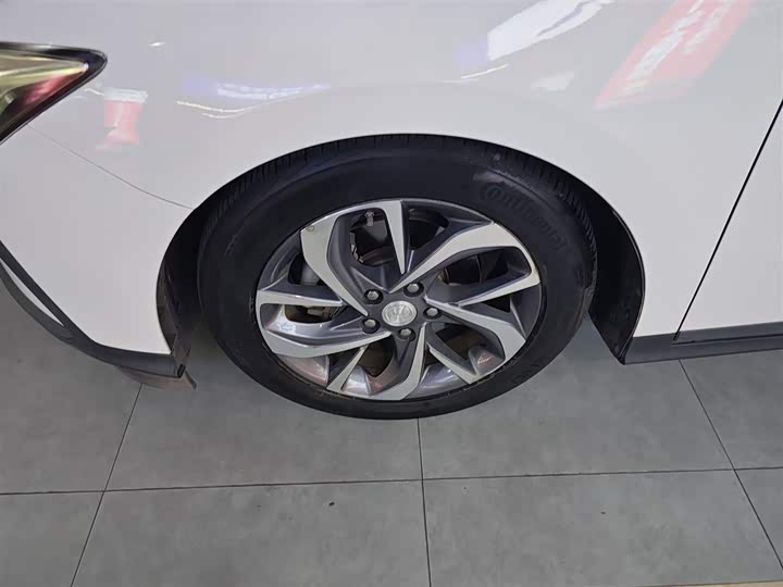 Фото 23 - Buick Velite 6