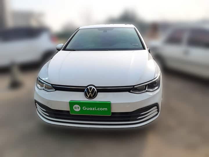 Фото 24 - Volkswagen Golf