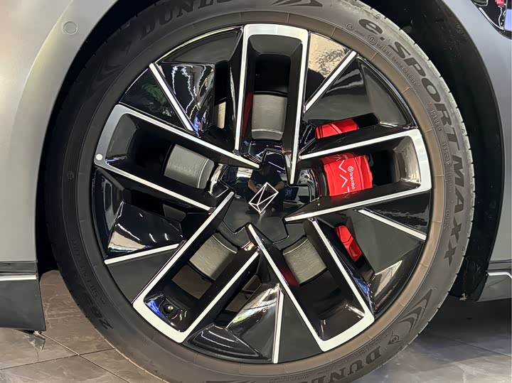 Фото 14 - Avatr 12