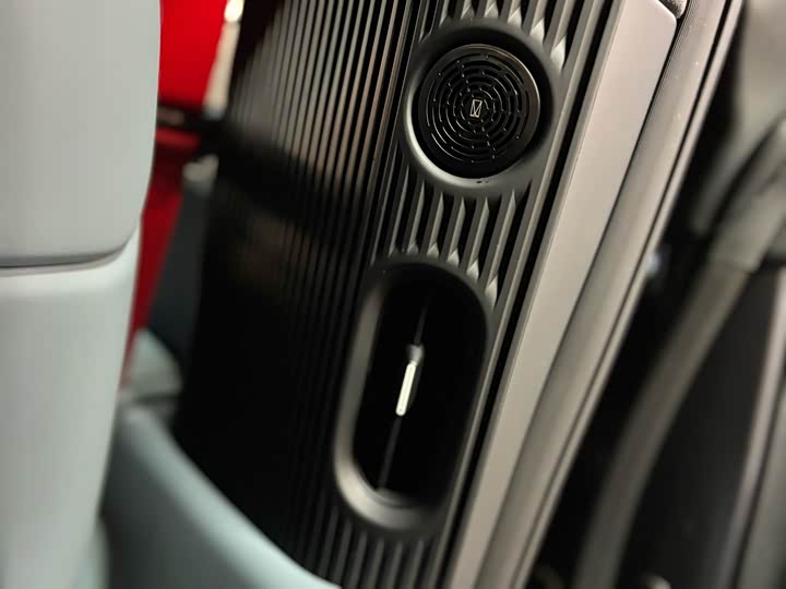 Фото 20 - Avatr 12