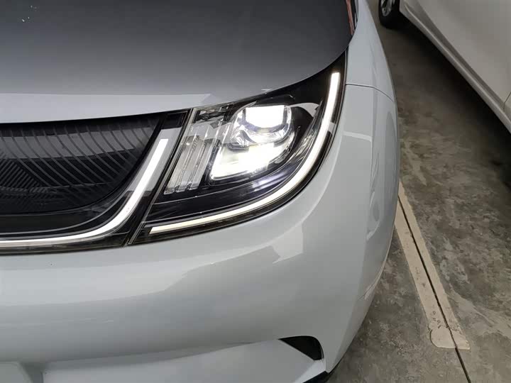 Фото 15 - BYD Dolphin