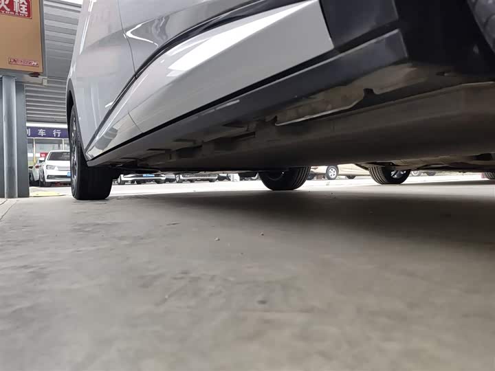 Фото 18 - BYD Dolphin