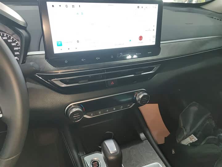 Фото 13 - Nissan Teana