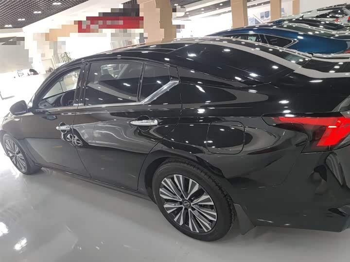 Фото 5 - Nissan Teana