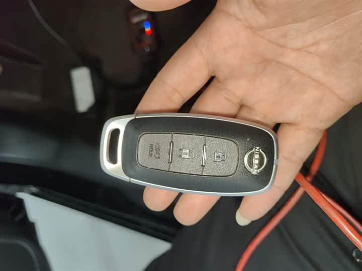 Фото 9 - Nissan Teana