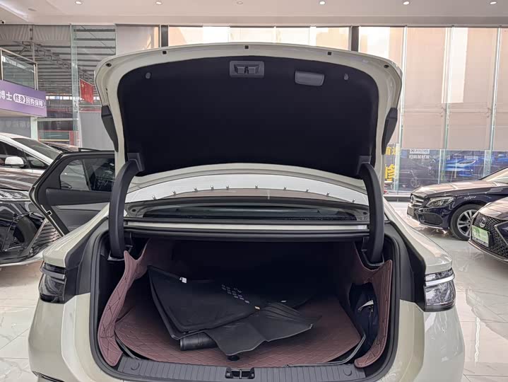 Фото 19 - BYD Seal 07 DM-i Hybrid