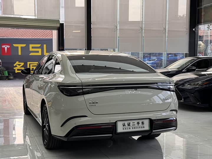 Фото 2 - BYD Seal 07 DM-i Hybrid