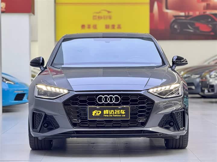 Фото 2 - Audi A4L