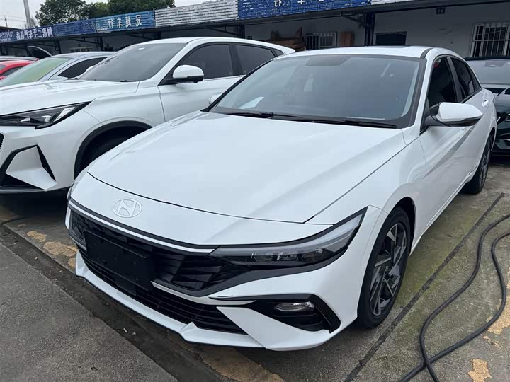 Фото 1 - Hyundai Elantra N line