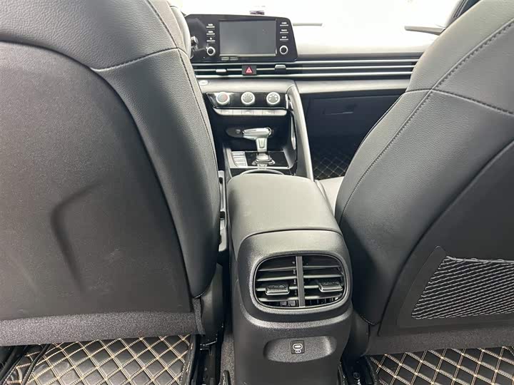 Фото 25 - Hyundai Elantra N line