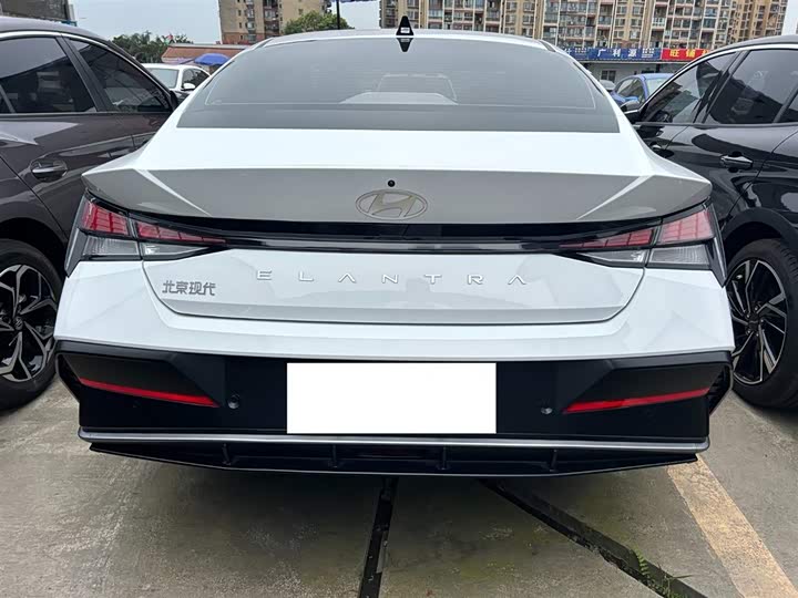 Фото 28 - Hyundai Elantra N line