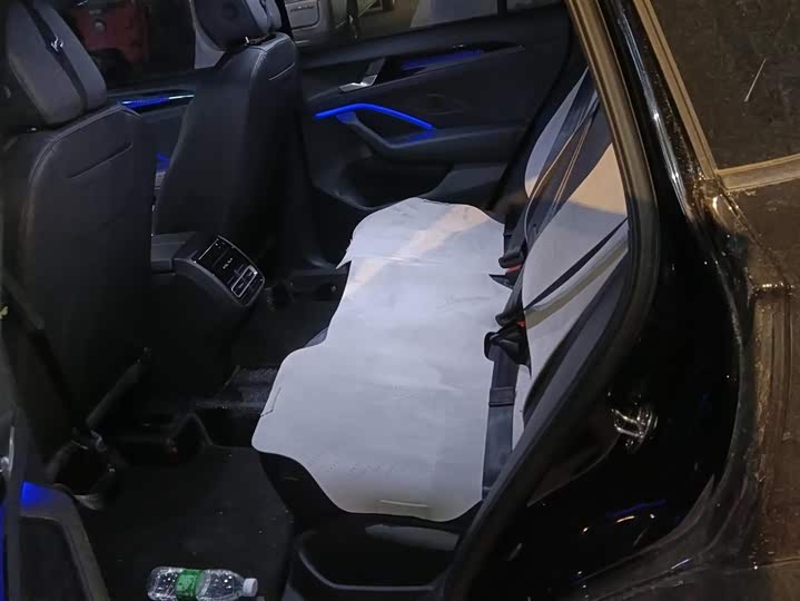 Фото 11 - Volkswagen Tiguan L Pro