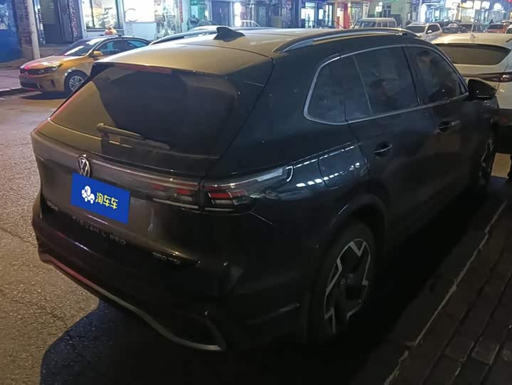 Фото 3 - Volkswagen Tiguan L Pro