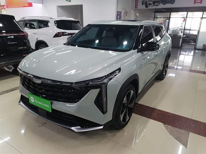 Фото 2 - Geely Atlas