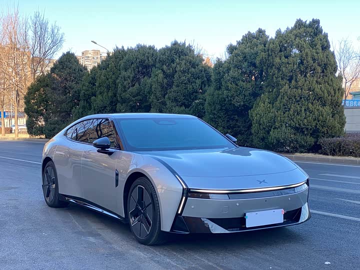 Фото 3 - XPeng P7