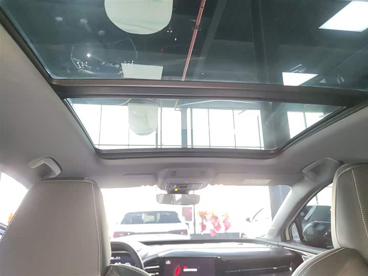 Фото 18 - Audi Q4 e-tron