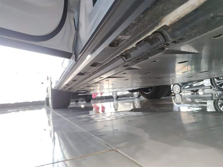 Фото 22 - Audi Q4 e-tron